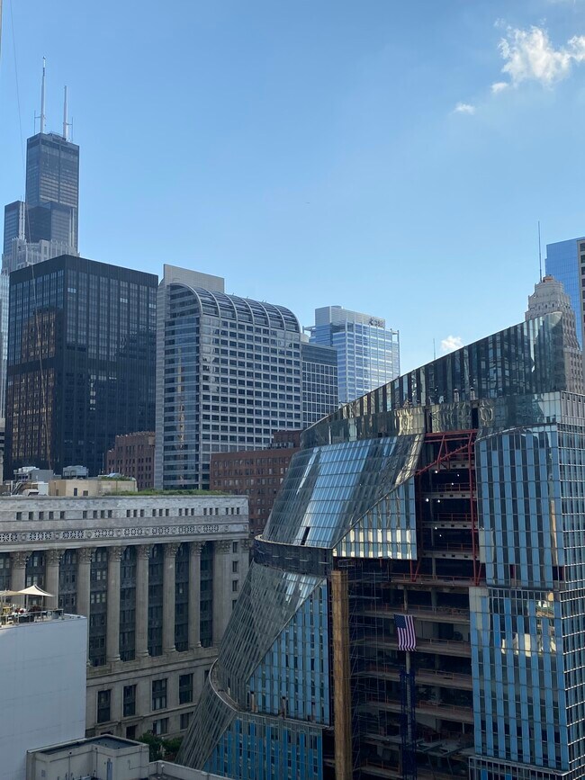 Photo - 200 N Dearborn St Unidad 2108