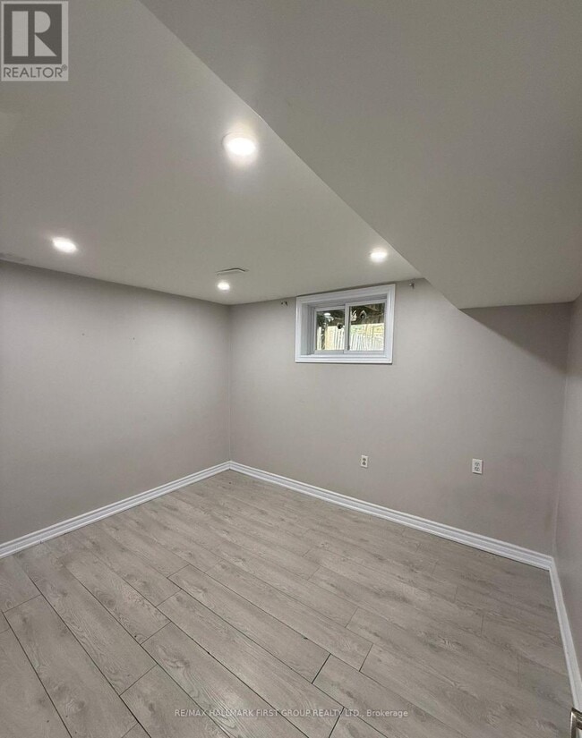 Photo - 1620 McBrady Crescent