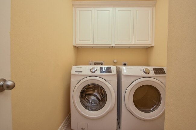 Photo - 25203 Oak Villa Dr