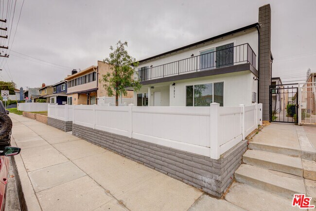 Photo - 1211 Beryl St Unidad A Rental