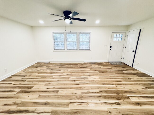 Photo - 2689 Fowler School Rd