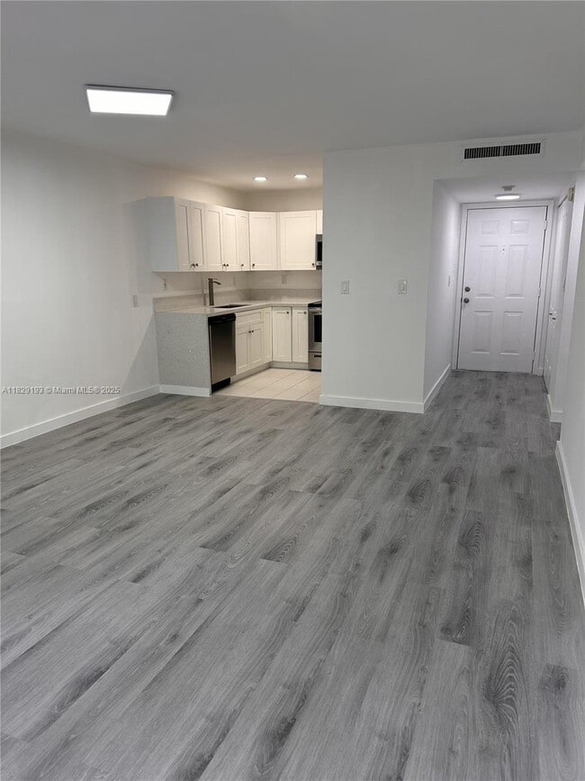 Photo - 9301 SW 92nd Ave Unit 204B