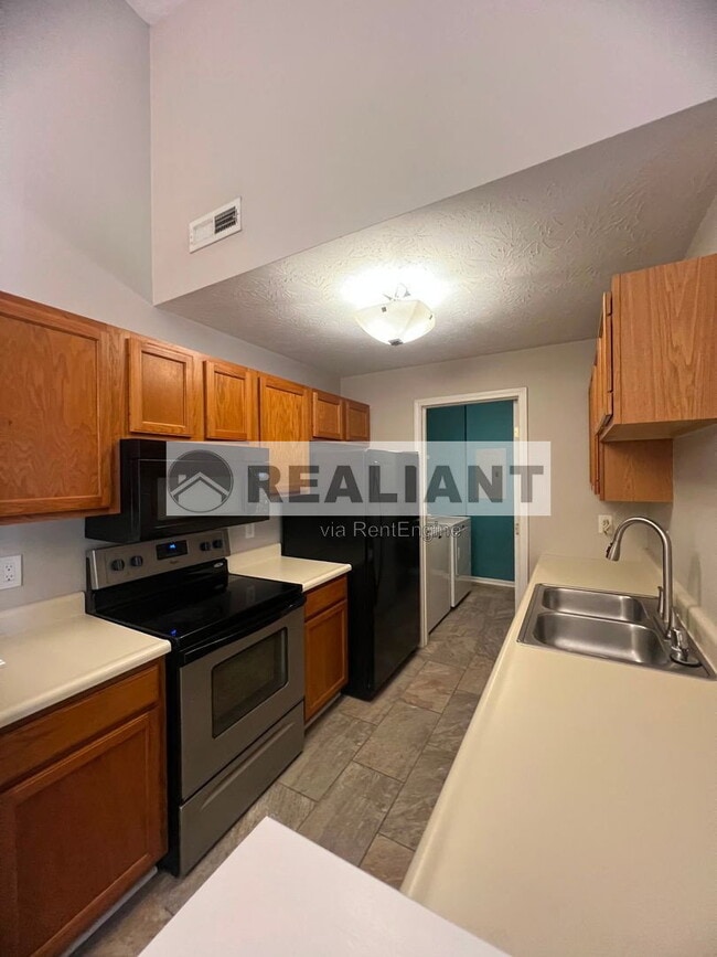 Photo - 159 Green River Dr Unit Apartment 9
