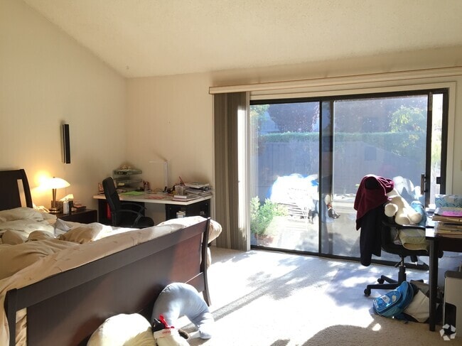 Building Photo - 769 Coronado Lane Rental