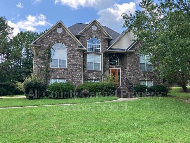 Building Photo - 710 Small Lake Dr