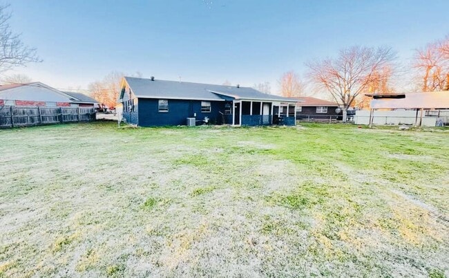 Photo - 4320 Suntane Cir
