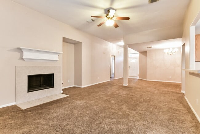 Photo - 3219 Candlepine Dr