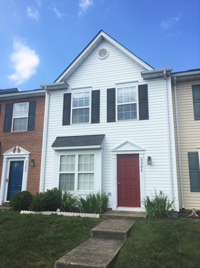 Building Photo - 2 Bed near VRE in Spotsylvania
