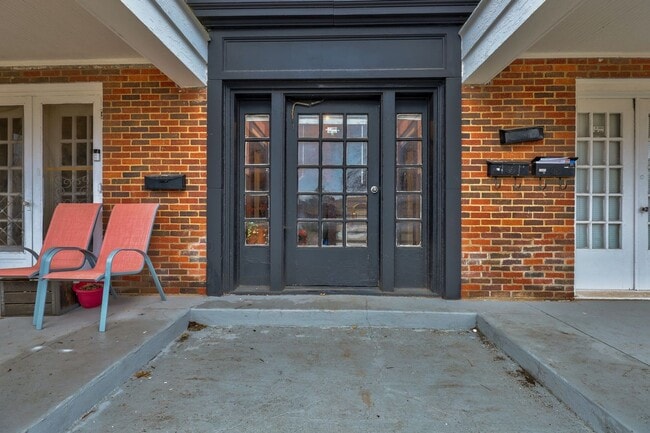 Photo - Lovely 1 Bed Home with new Balcony: 1407 1/2 Northwest 17th Street