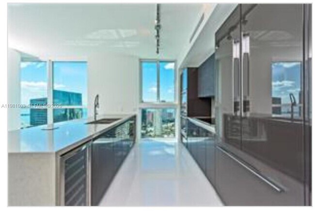 Building Photo - 1080 Brickell Ave Unit 4106