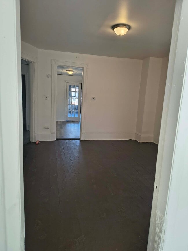 Photo - 225 E 5th Ave