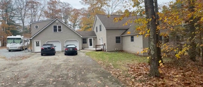 Building Photo - 713 Haverhill Rd Unit 3 or C Rental