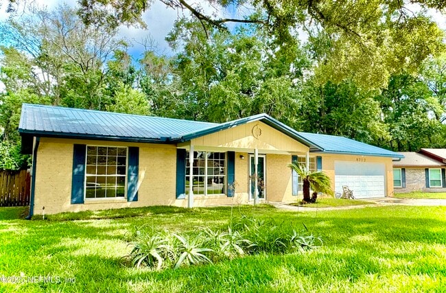 Photo - 8717 Pinon Dr