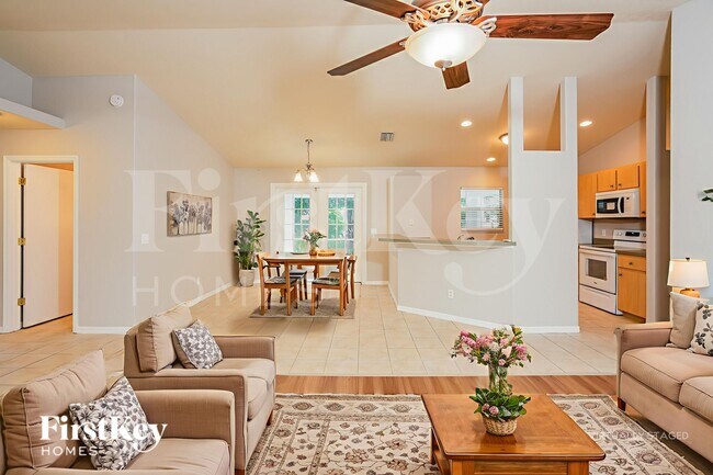 Photo - 1347 Russellville St