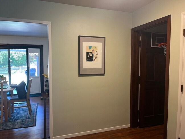 Photo - Charming Home by Bishops Peak Trailhead -AVAILABLE April