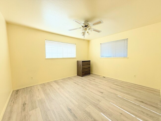 Photo - 282 W St Charles St