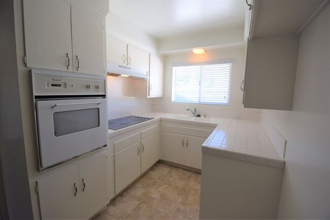 Photo - The Californian Apartments