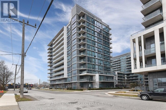 Photo - 1185 The Queensway Unité 802