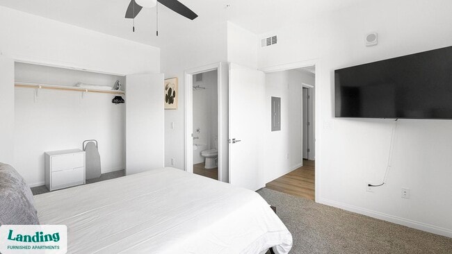 Building Photo - 760 S Boulder Hwy Rental