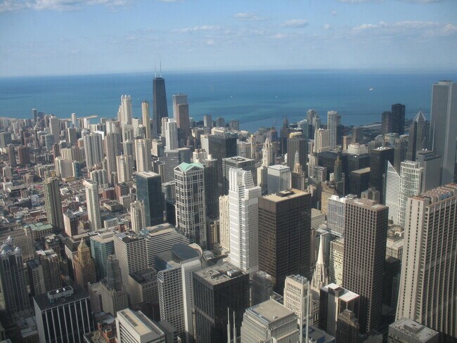 Available 1/1/22 - NEW - 18 W Ontario St Apartments Unit 3R