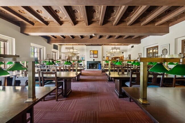 I-House Resident Library