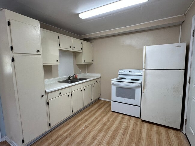 Photo - 1612 12th St Unit B