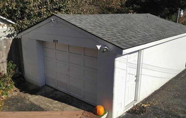 Photo - 84-1025 Lahaina Street