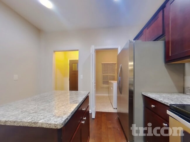 Photo - 502 Hickory Leaf Ct