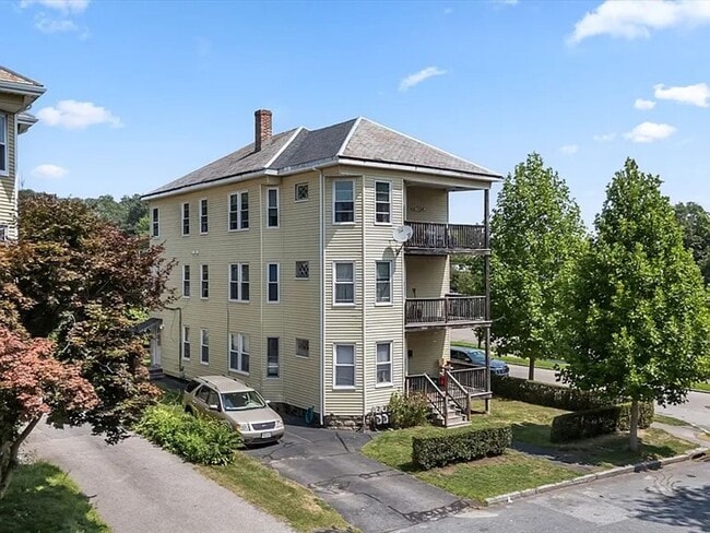 Building Photo - 97 Courtland St Unit 2