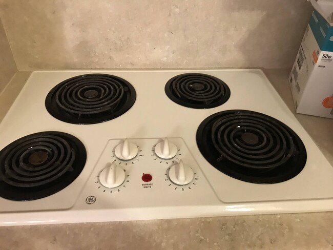 Cocina - 200 21st Ave NW