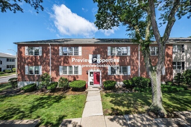 Photo - 248 Kelton St Unit 3