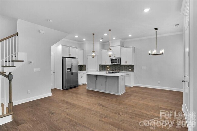 Photo - 6327 Southgrove St