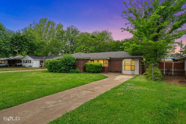 2502 Ormond Pl