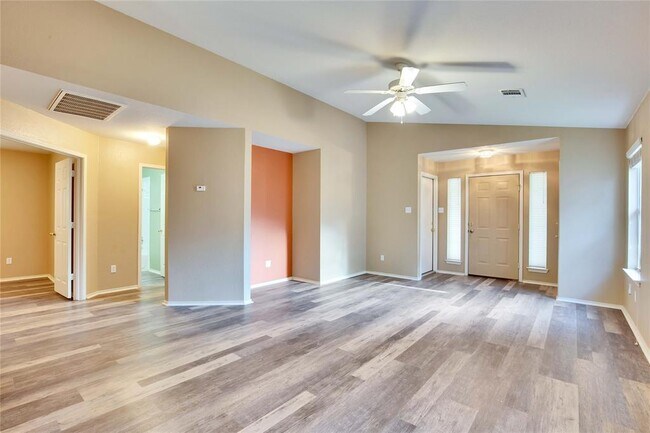 Photo - 2512 Jesse Owens Dr