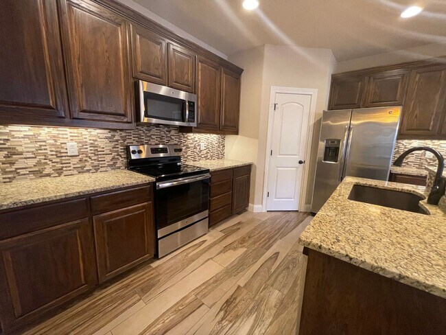Photo - Exquisite 3 Bedroom 2.5 Bath Benbrook Town... Apartment Unit 7917 Butler Ct
