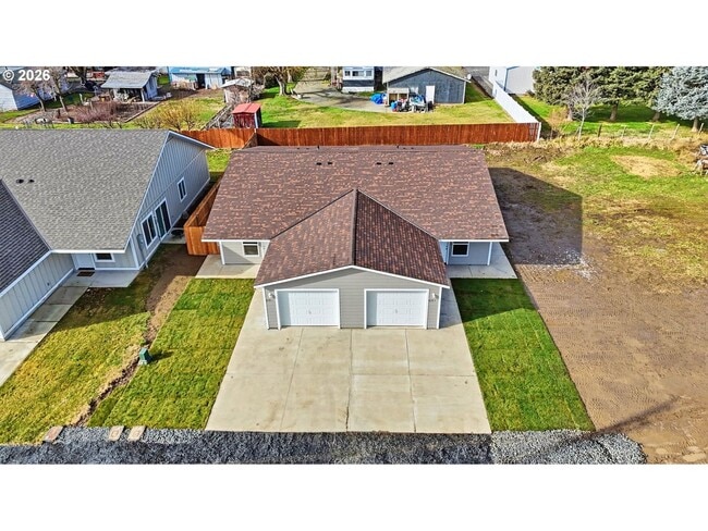 Photo - 610 N Earl St Unidad A