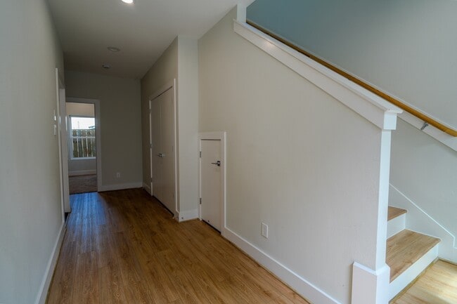 Photo - 615 Northew St
