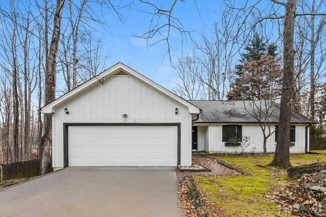 Building Photo - Charming 3-Bedroom Home