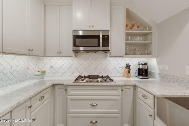 Photo - 674 Coconut Palm Pkwy