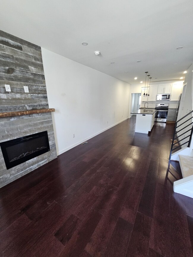 Photo - 3520 W Allegheny Ave Townhome