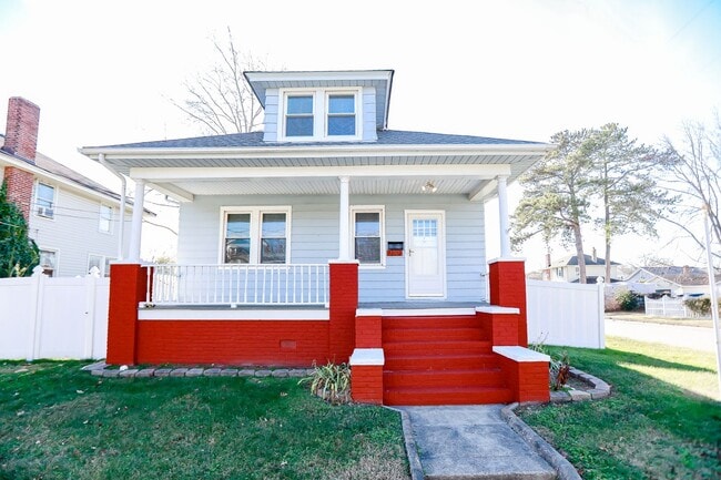 Building Photo - 3701 Amherst St