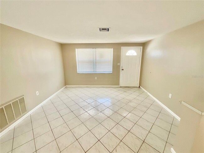 Photo - 3054 Primrose Dr