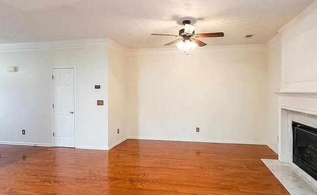 Photo - 1587 River Main Ct