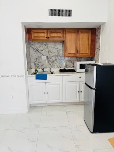 Building Photo - 12337 SW 20th Terrace Unit B