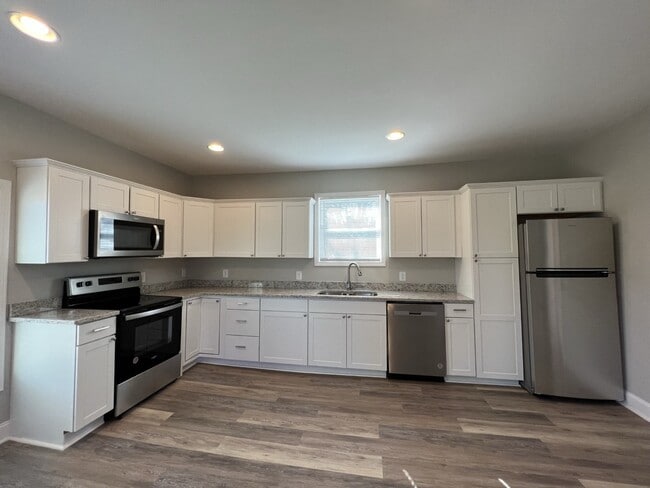 Photo - 200 Shady Rest Rd. Morganton NC