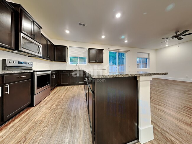 Photo - 9294 Shootingstar St SE