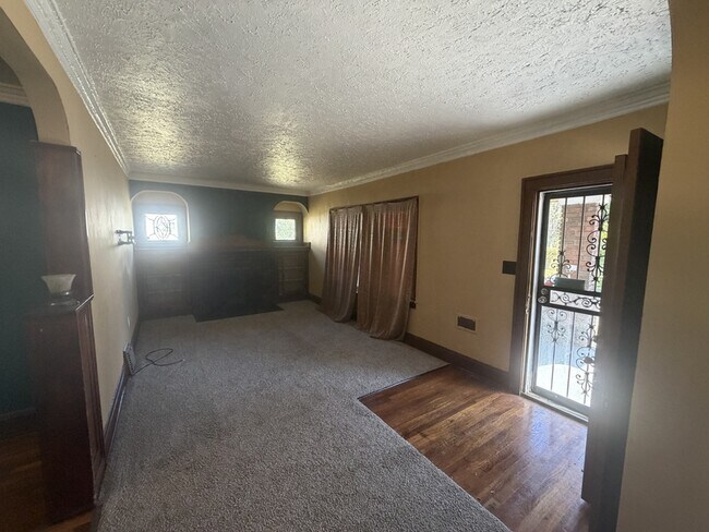 Photo - 11201 Revere Ave