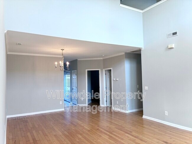 Photo - 954 Shining Wire Way