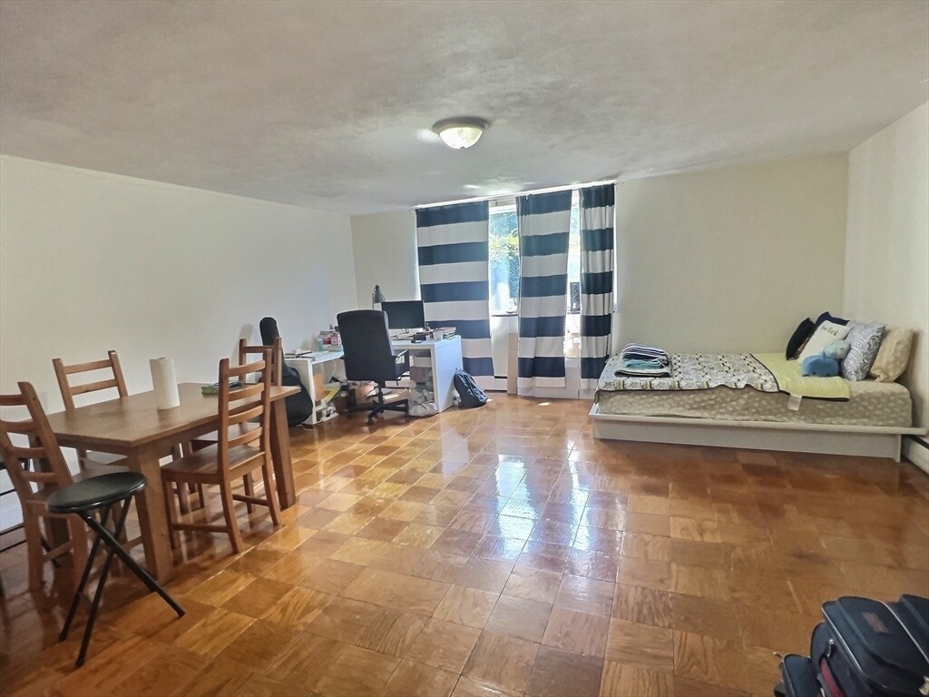 Photo - 183 Kent St Unit 4