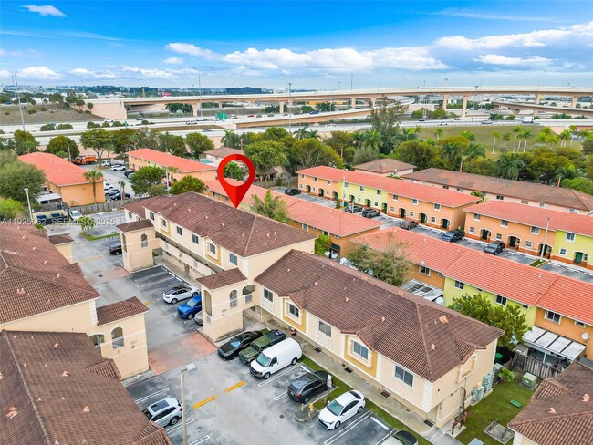 Building Photo - 7995 NW 8th St Unit 114